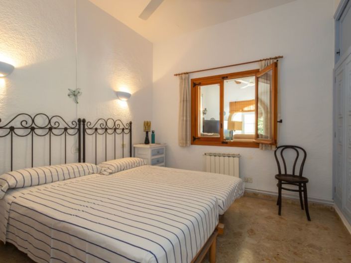 Image No.18-6 Bed Villa for sale