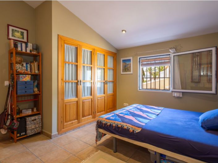 Image No.43-6 Bed Villa for sale