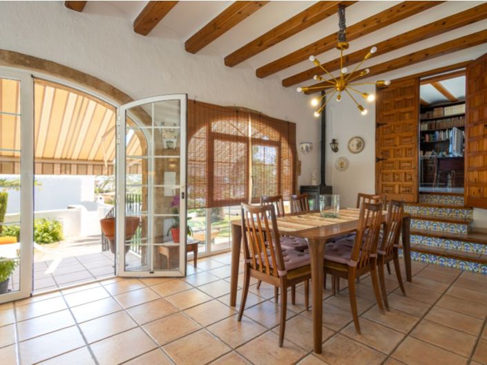 Image No.7-6 Bed Villa for sale