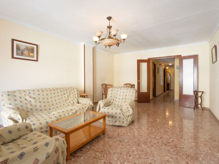 Image No.11-3 Bed Apartment for sale