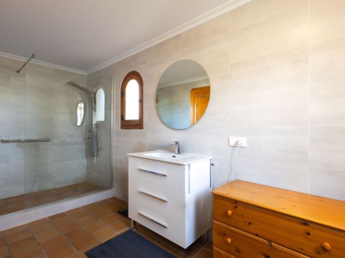 Image No.17-5 Bed Villa for sale