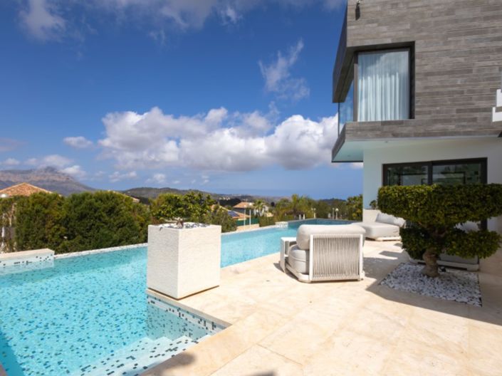 Image No.43-5 Bed Villa for sale