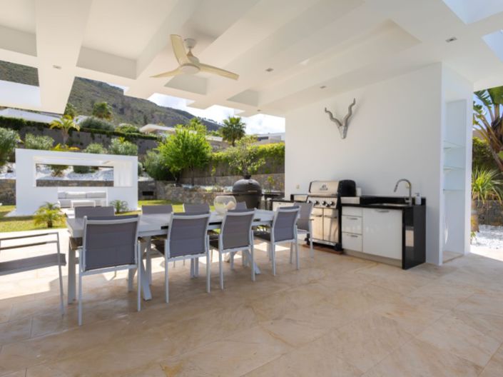 Image No.45-5 Bed Villa for sale