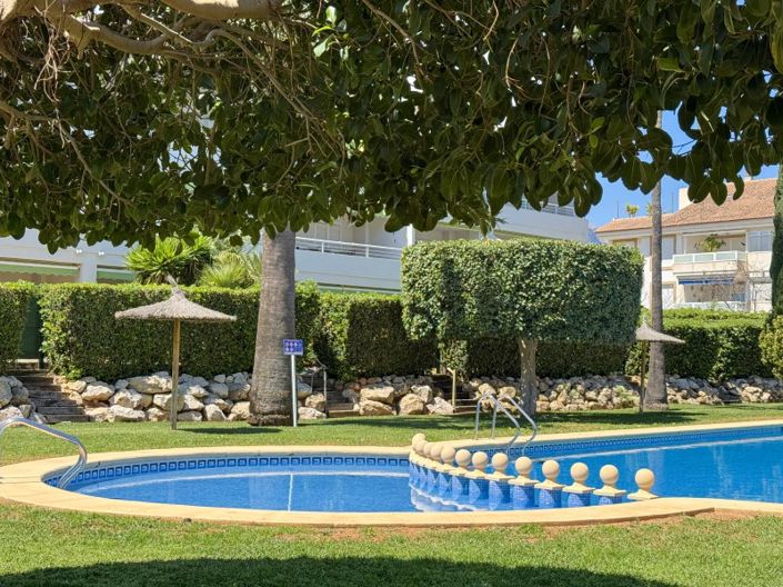 Image No.40-2 Bed Apartment for sale