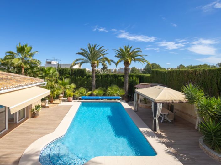 Image No.15-4 Bed Villa for sale