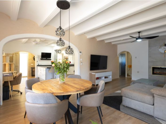 Image No.17-4 Bed Villa for sale