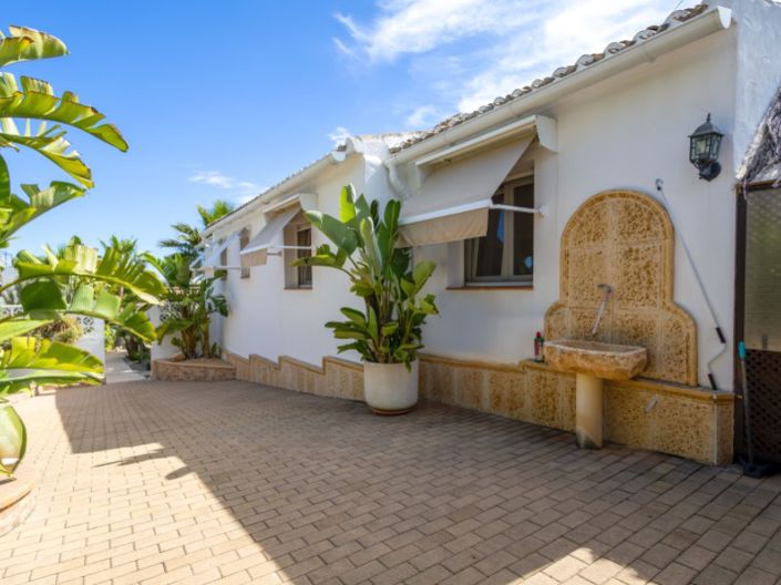 Image No.35-4 Bed Villa for sale