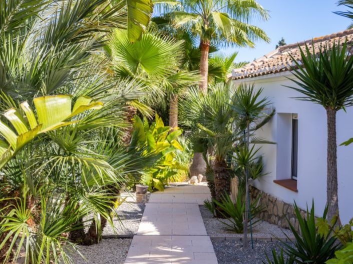 Image No.37-4 Bed Villa for sale