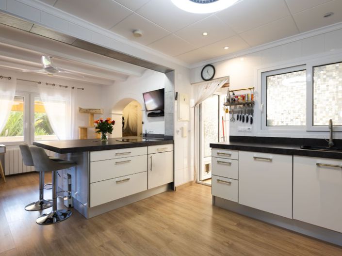 Image No.6-4 Bed Villa for sale