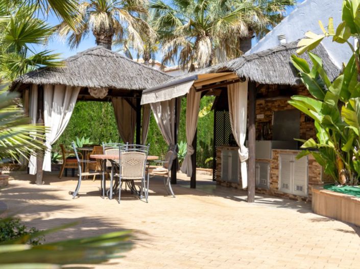 Image No.57-4 Bed Villa for sale