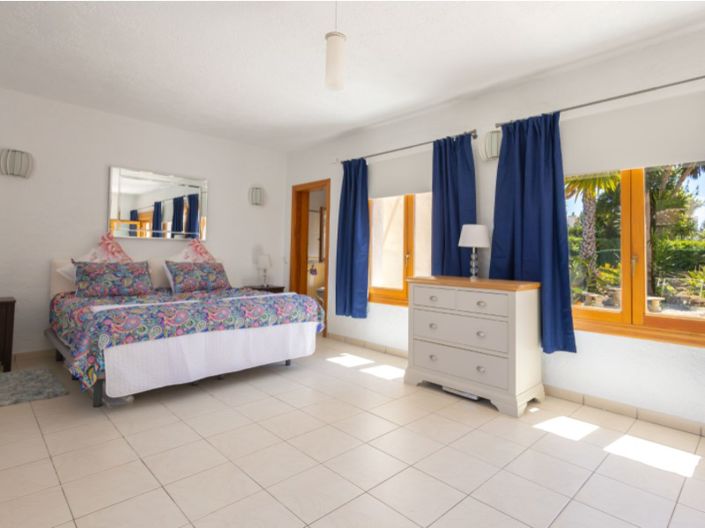 Image No.45-5 Bed Villa for sale