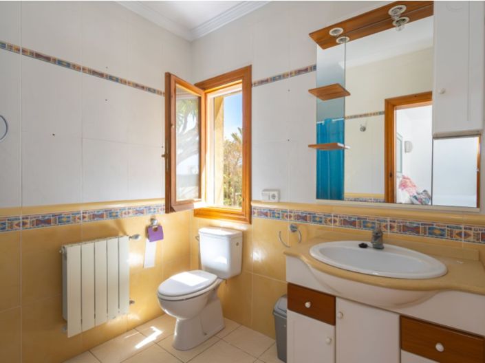 Image No.46-5 Bed Villa for sale