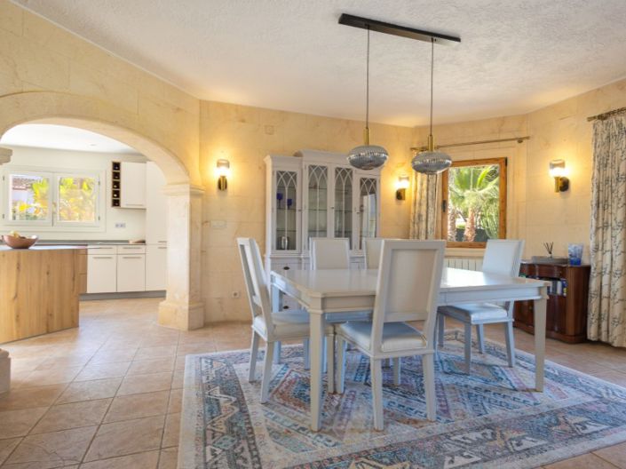 Image No.9-5 Bed Villa for sale