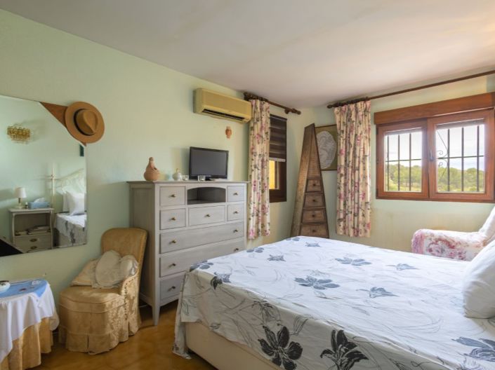 Image No.20-3 Bed Villa for sale