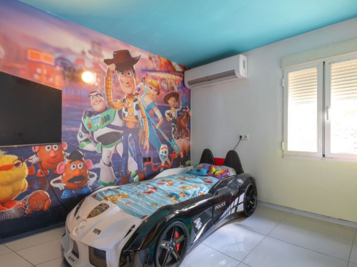 Image No.19-6 Bed Villa for sale