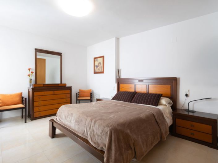 Image No.14-4 Bed Apartment for sale