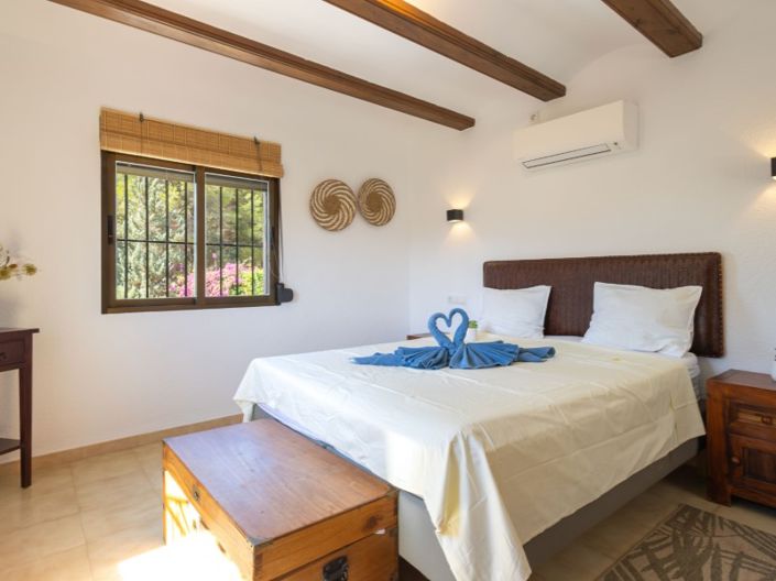 Image No.15-4 Bed Villa for sale