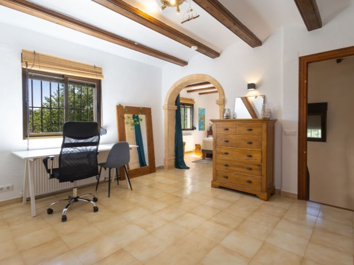 Image No.18-4 Bed Villa for sale