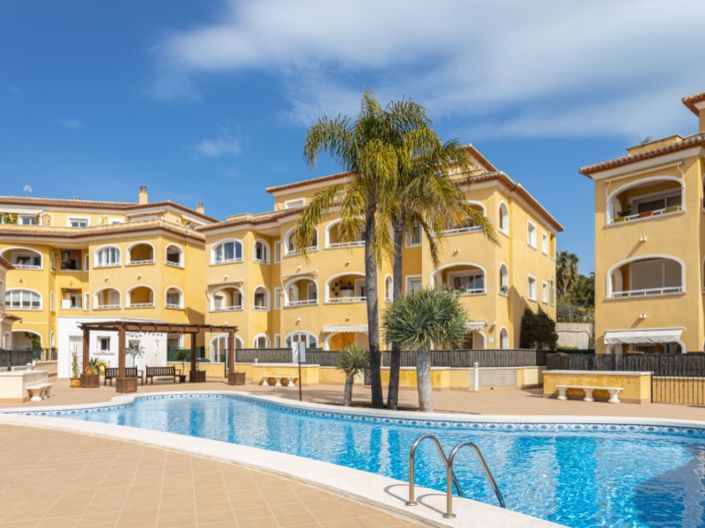 Image No.1-3 Bed Apartment for sale