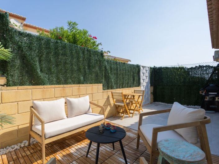 Image No.10-2 Bed House for sale