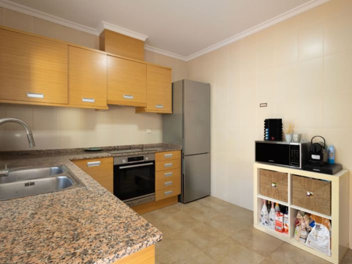 Image No.11-2 Bed House for sale