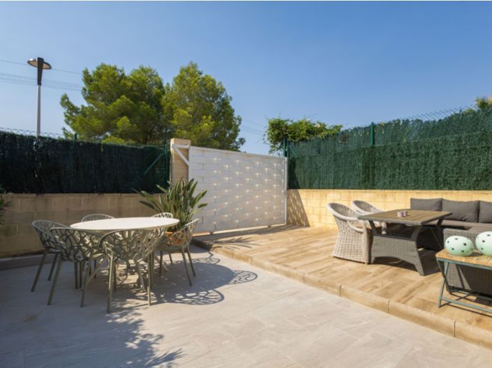 Image No.20-2 Bed House for sale