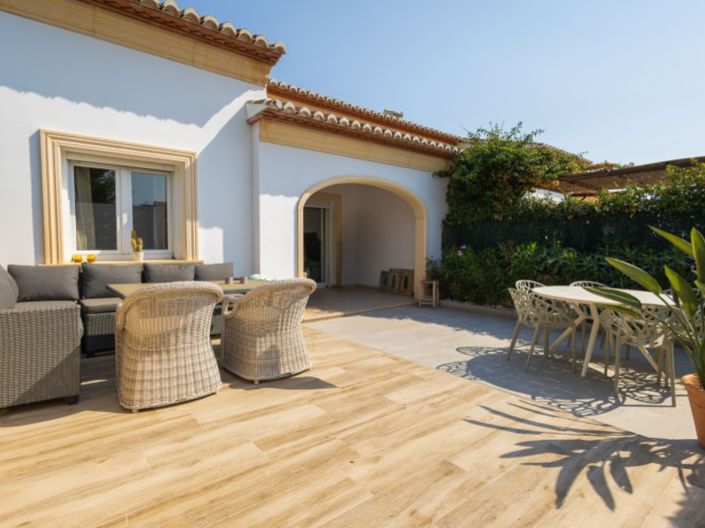 Image No.2-2 Bed House for sale