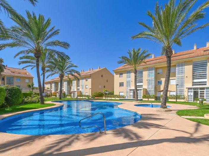 Image No.1-4 Bed Apartment for sale