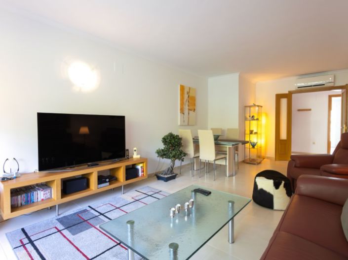 Image No.2-4 Bed Apartment for sale