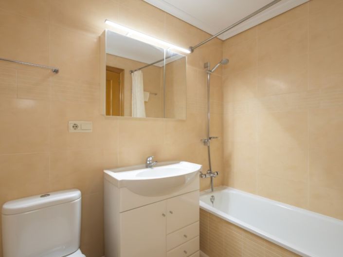 Image No.23-4 Bed Apartment for sale