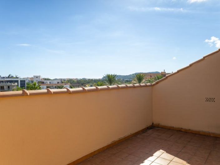 Image No.27-4 Bed Apartment for sale