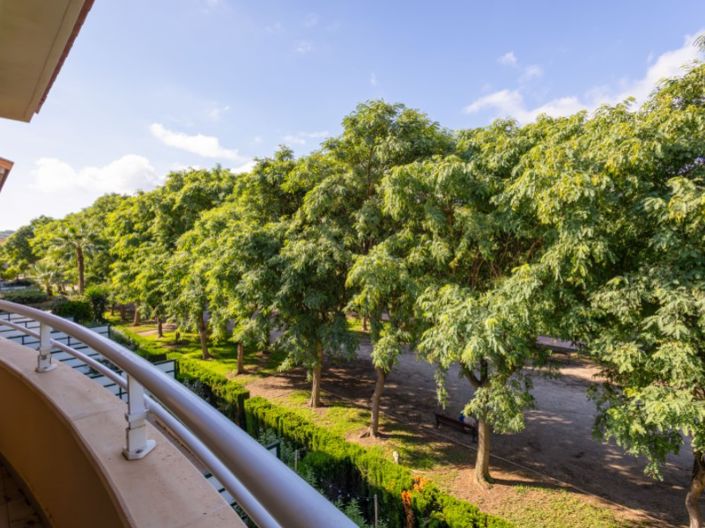 Image No.8-4 Bed Apartment for sale