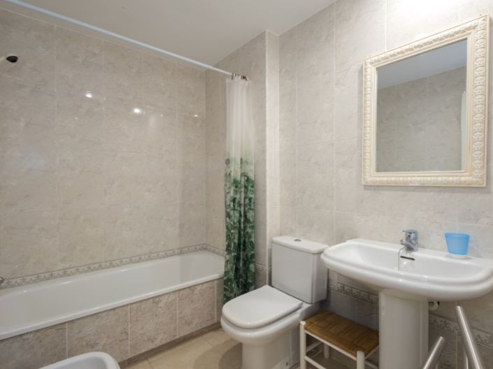 Image No.15-2 Bed Apartment for sale