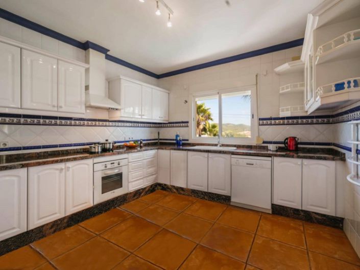 Image No.8-3 Bed Villa for sale