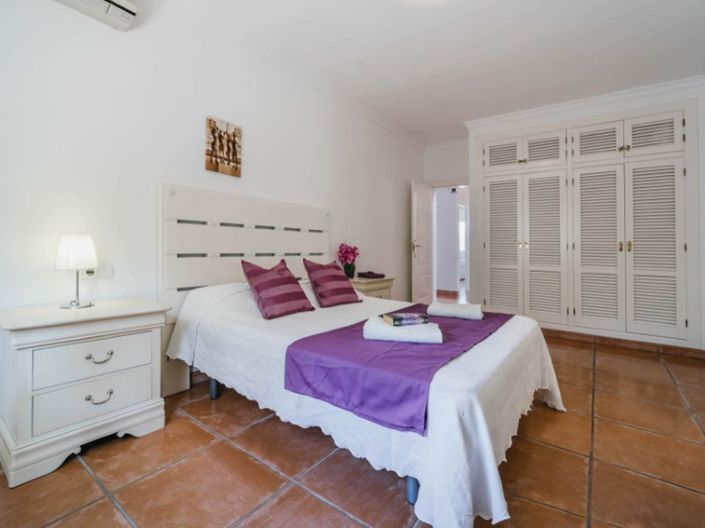 Image No.9-3 Bed Villa for sale