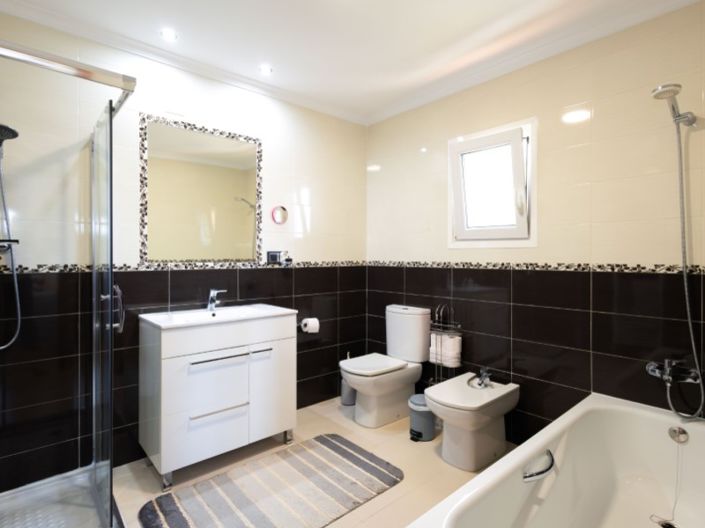 Image No.16-2 Bed Villa for sale