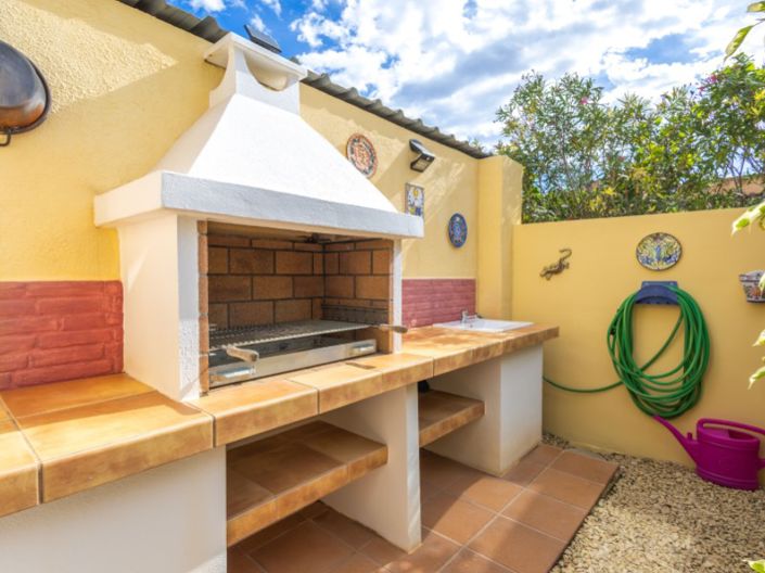 Image No.31-2 Bed Villa for sale