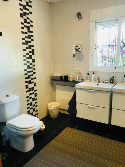 Image No.13-4 Bed House/Villa for sale