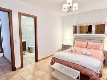 07ddcf58-a480-437b-8a02-1d7c7d94b187