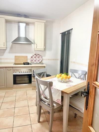 Image No.12-4 Bed Villa / Detached for sale