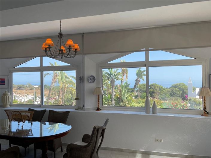 Image No.11-4 Bed Property for sale