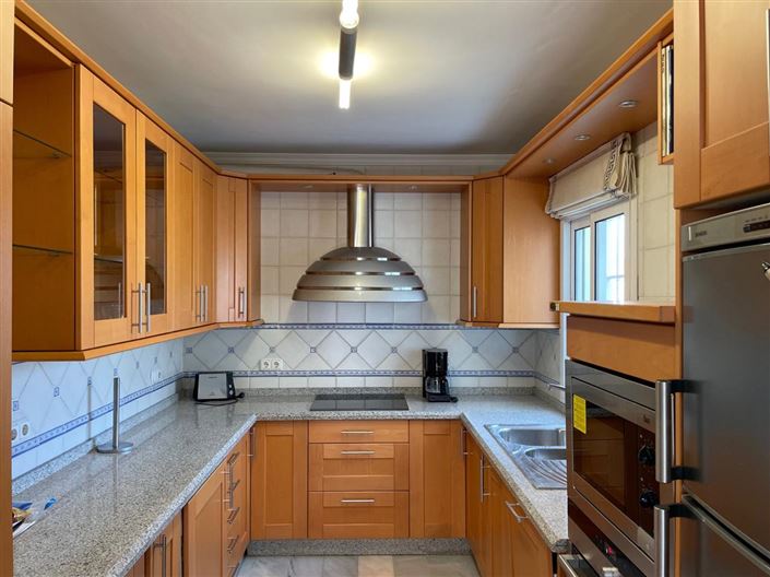 Image No.9-4 Bed Property for sale