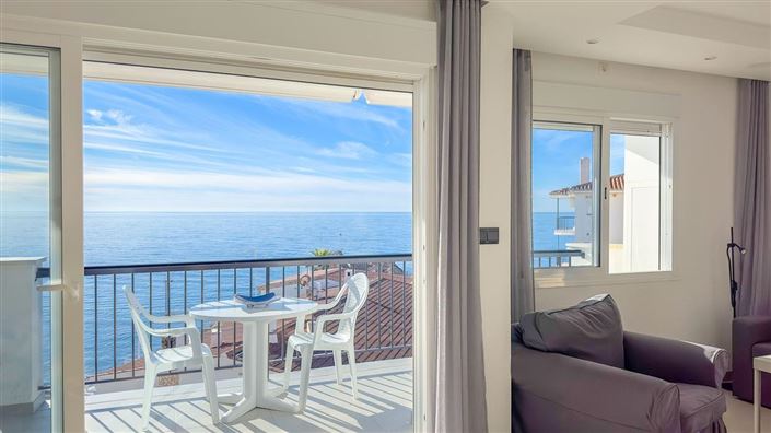 Image No.3-2 Bed Property for sale