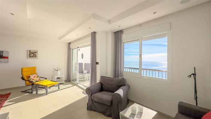 Image No.4-2 Bed Property for sale