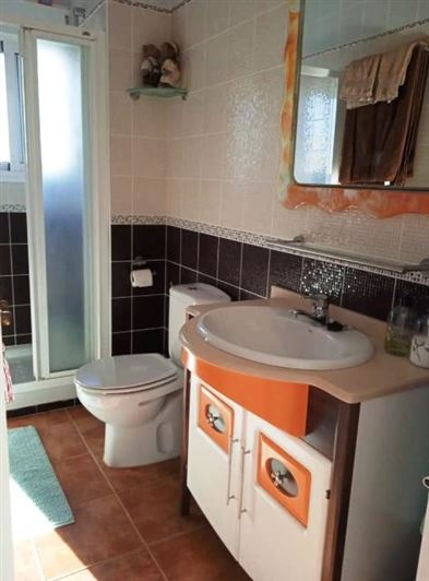 Image No.14-3 Bed Property for sale