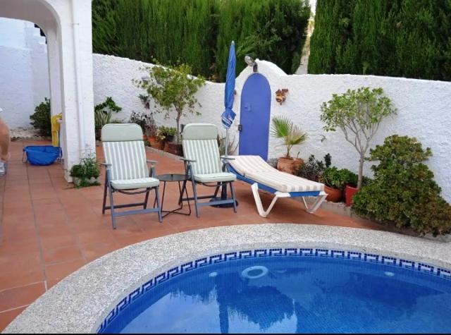 Image No.3-3 Bed Property for sale