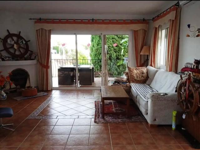 Image No.4-3 Bed Property for sale