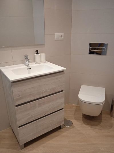 Image No.17-2 Bed Property for sale