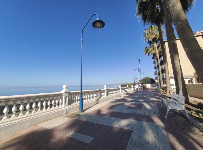 Image No.32-3 Bed Property for sale