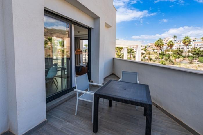 Image No.14-3 Bed Property for sale